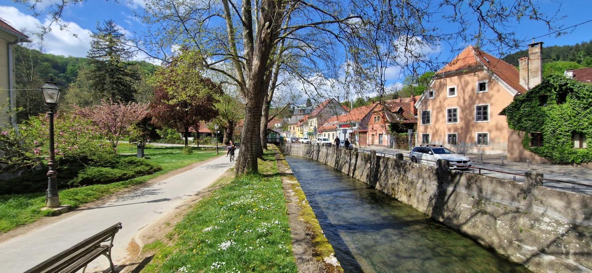 Studio Apartment Old Town Castle Samobor Exteriör bild