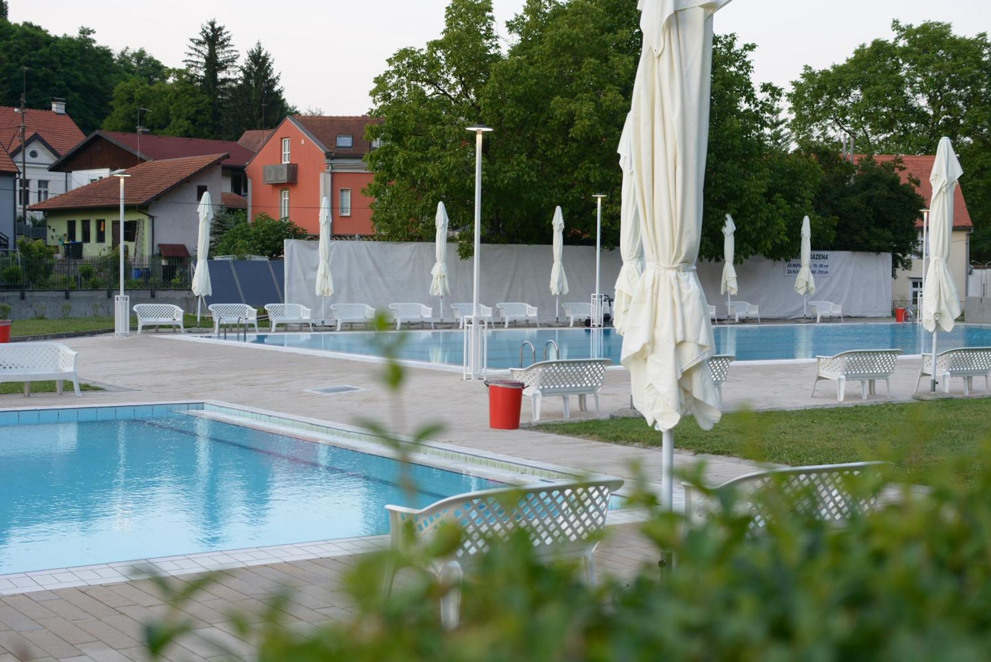 Studio Apartment Old Town Castle Samobor Exteriör bild