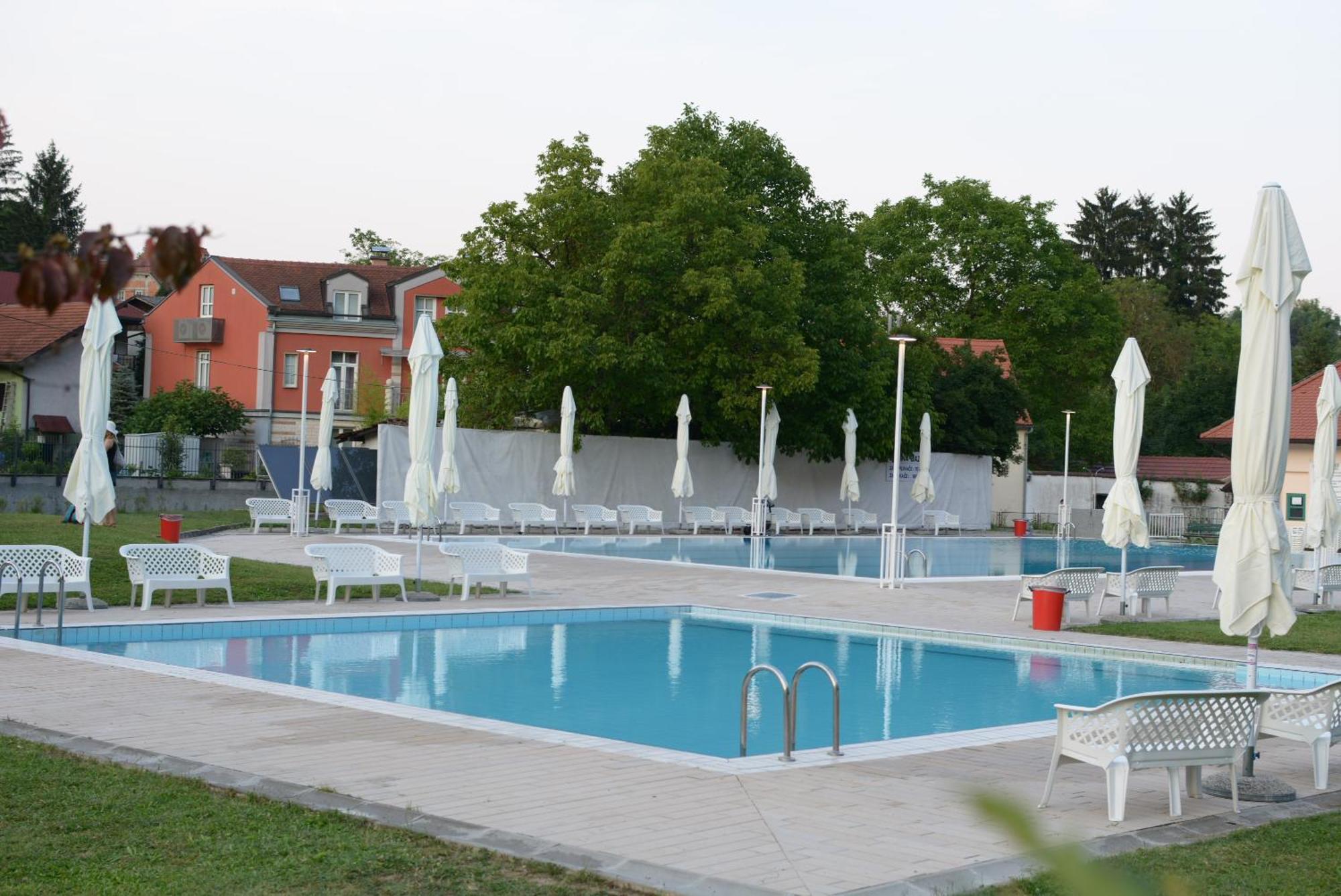 Studio Apartment Old Town Castle Samobor Exteriör bild